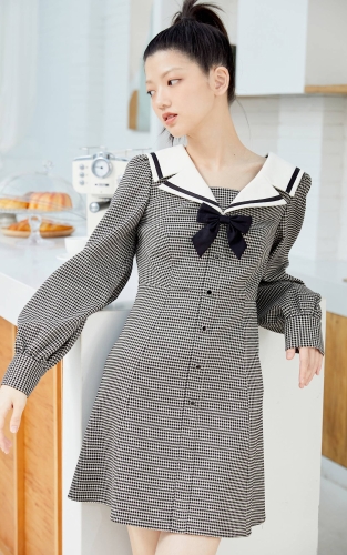 日系学院风千鸟格设计感长袖连衣裙
